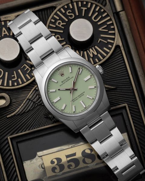 Rolex Oyster Perpetual 124200